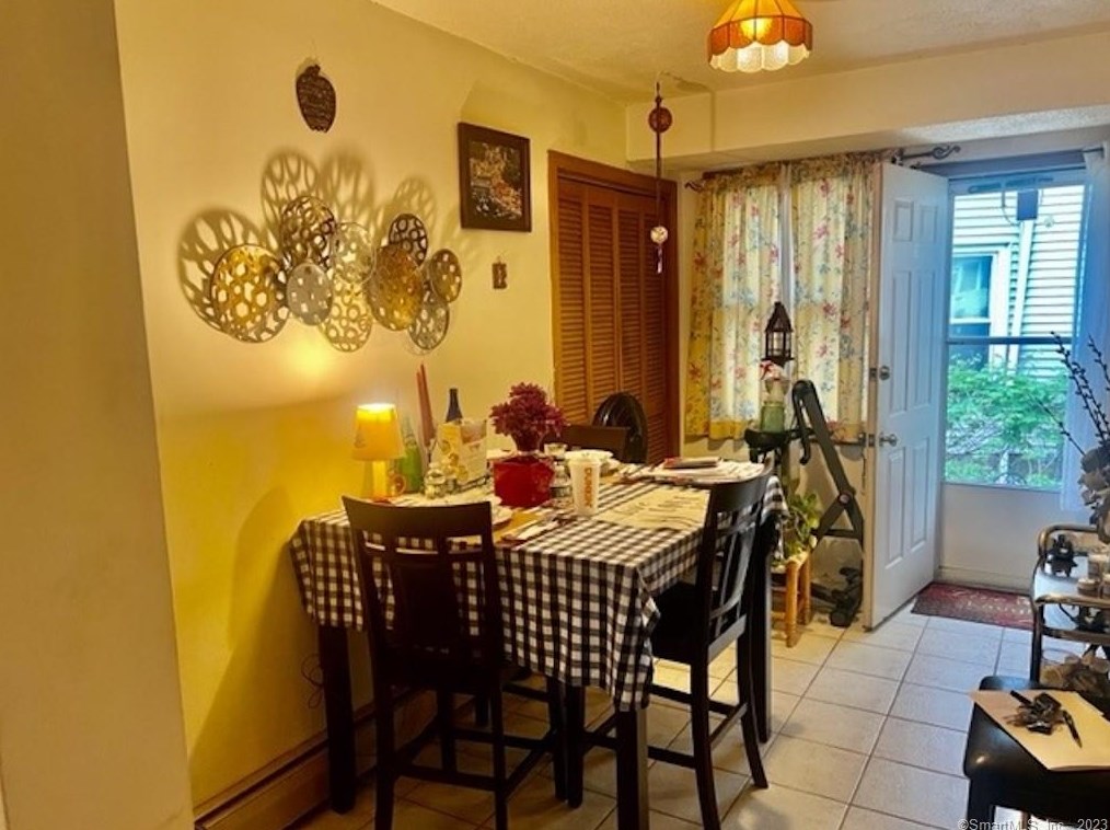 70 Julius St, Hartford, CT 06114