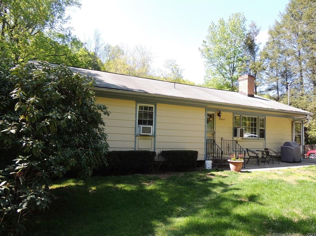 1845 Britain Rd, Southbury, CT 06488-1201