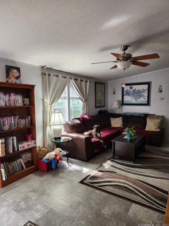 83 Evergreen Park, Clinton, CT 06413