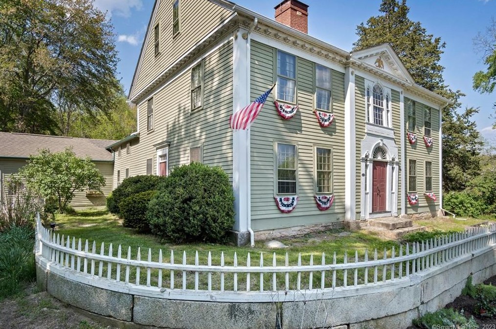 45 Ross Hill Rd, Norwich, CT 06351