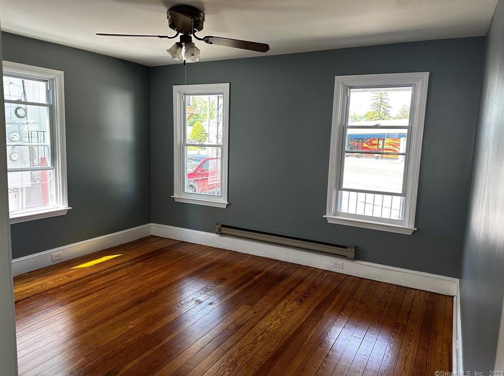 345 Jennings Rd, Fairfield, CT 06825