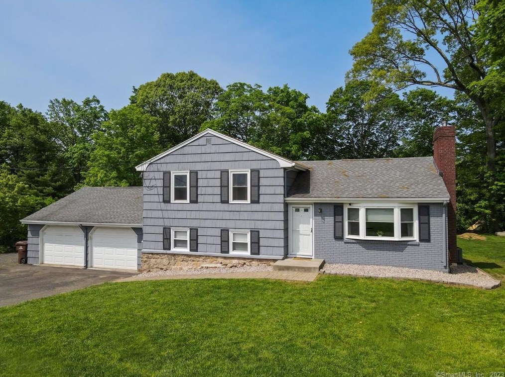 76 Branford Rd, North Branford, CT 06471