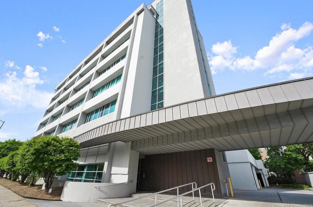 1515 Summer St #402, Stamford, CT 06905