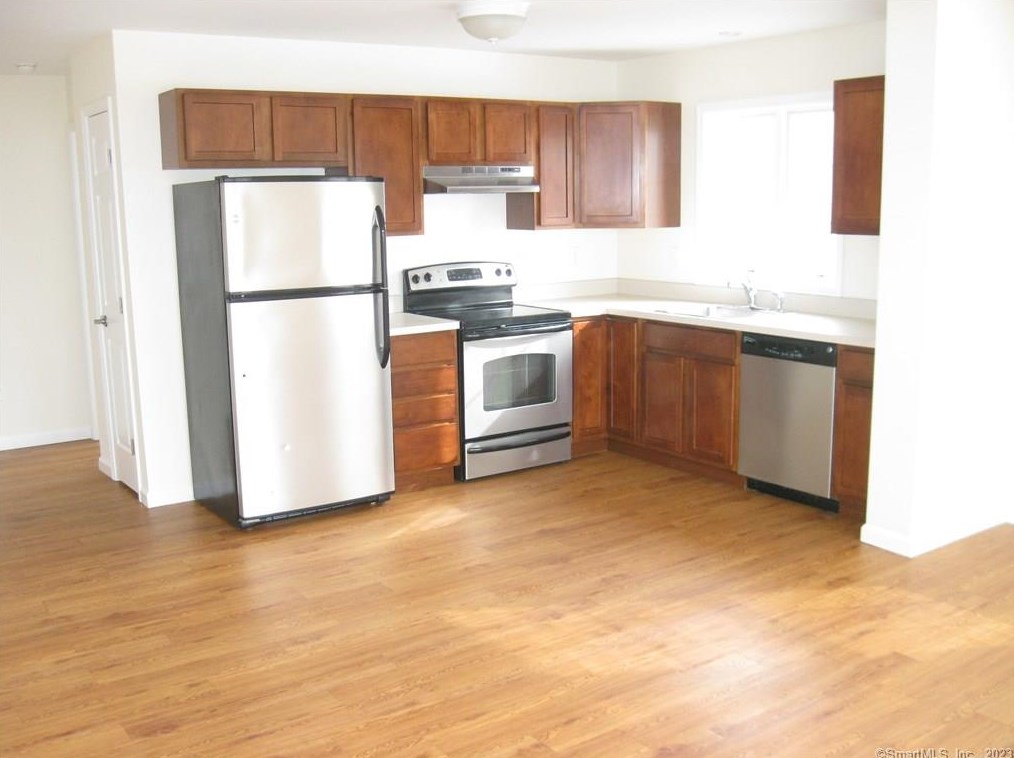 7 New St #305, Danbury, CT 06810