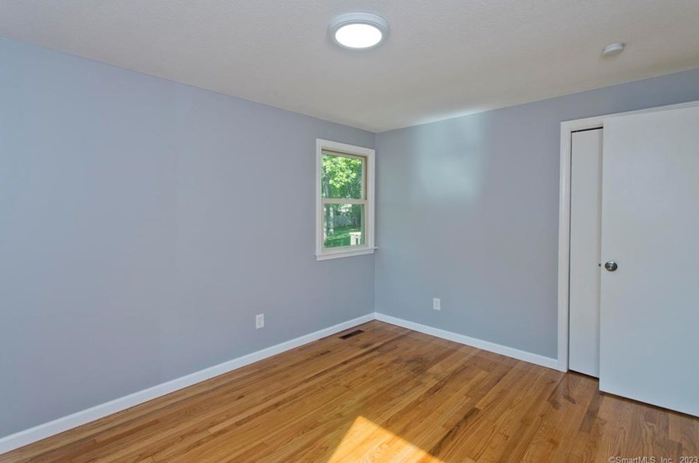 34 Deer Run Rd, Meriden CT  06451-4919 exterior