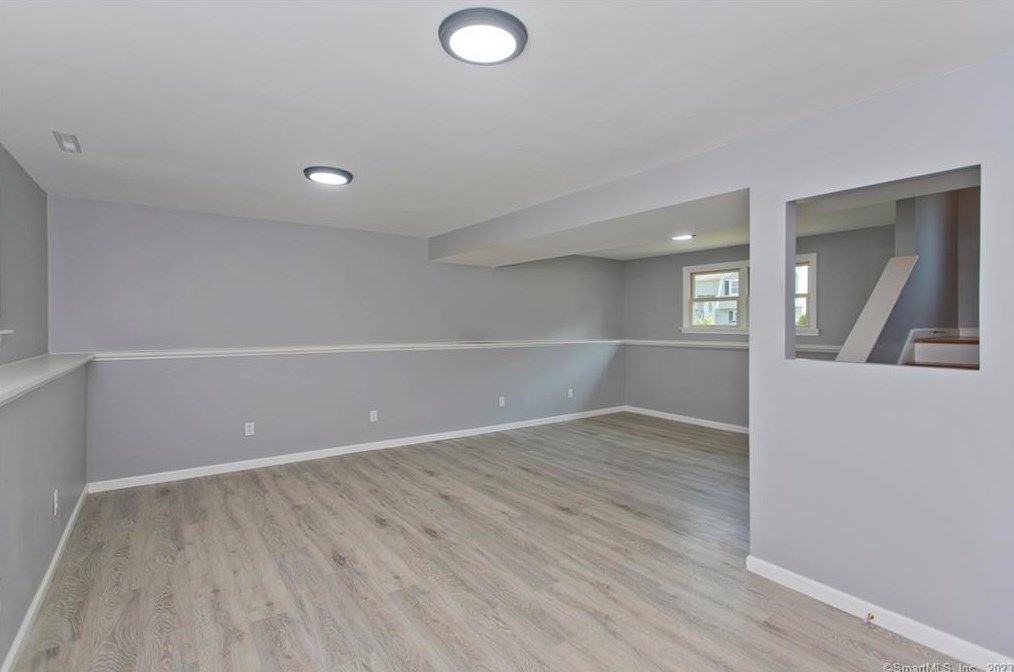 34 Deer Run Rd, Meriden CT  06451-4919 exterior