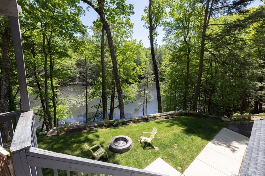 215 Old Poverty Rd, Southbury, CT 06488-1766