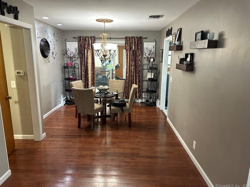 104 Haynes Rd, Hartford, CT 06117