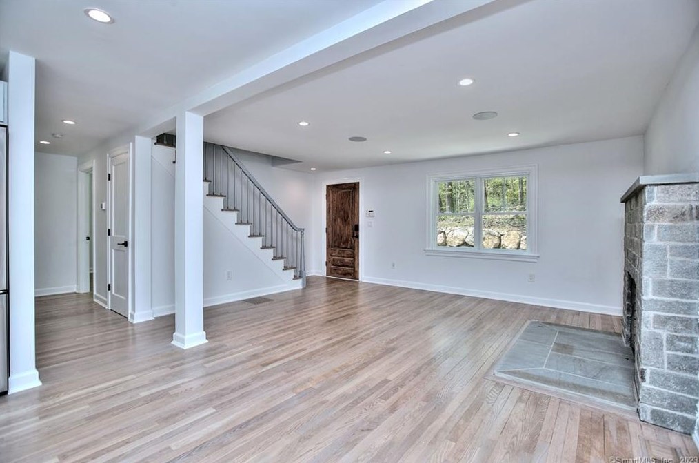 99 Old Easton Tpke, Weston CT  06883-2515 exterior