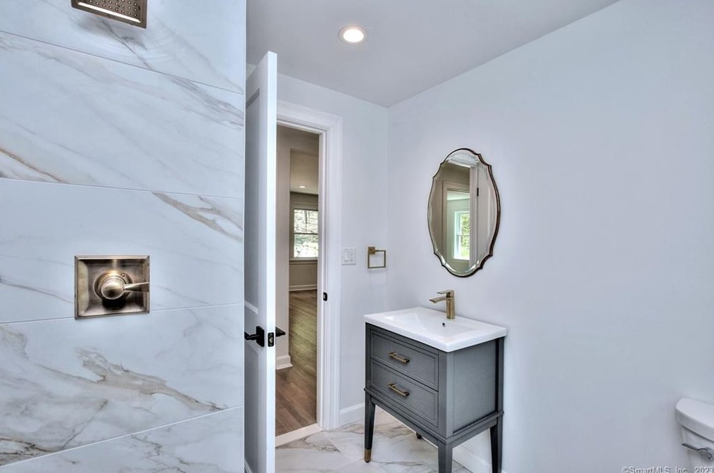 99 Old Easton Tpke, Weston CT  06883-2515 exterior