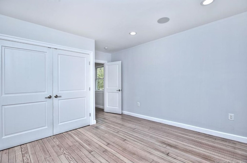 99 Old Easton Tpke, Weston CT  06883-2515 exterior