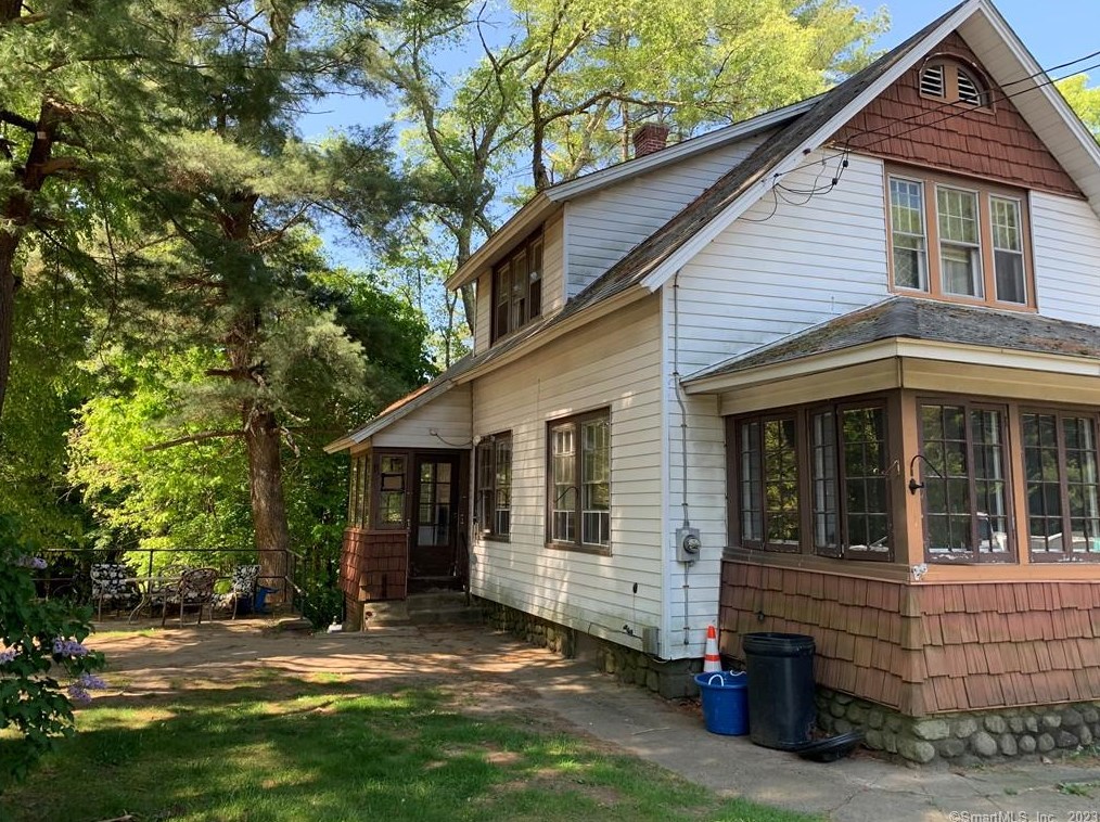 12 W Stafford Rd, Stafford, CT 06076