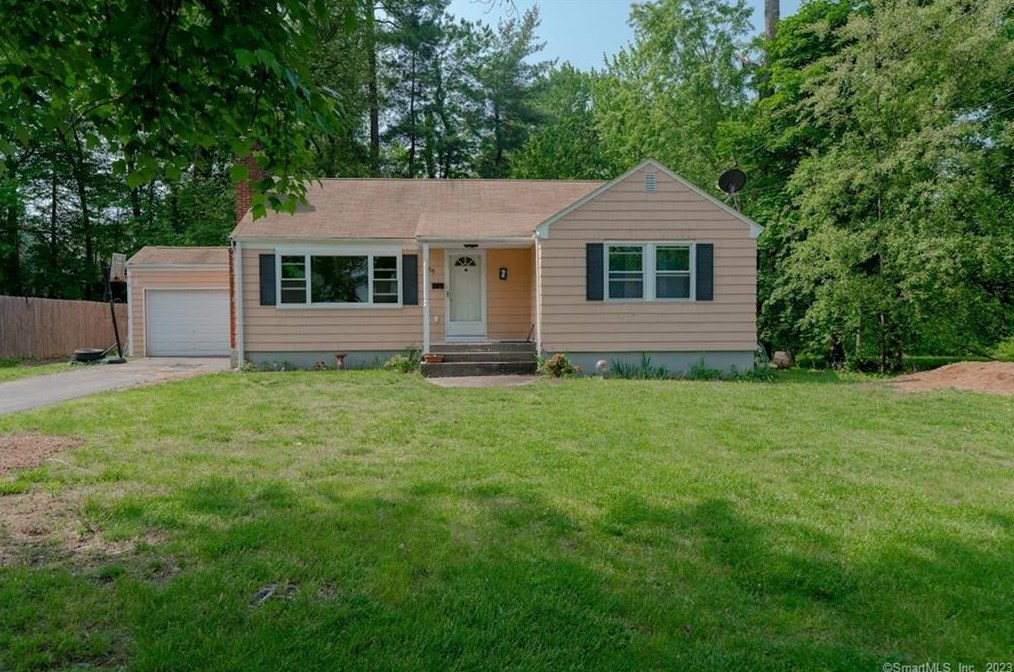 209 Giddings Ave, Windsor, CT 06095