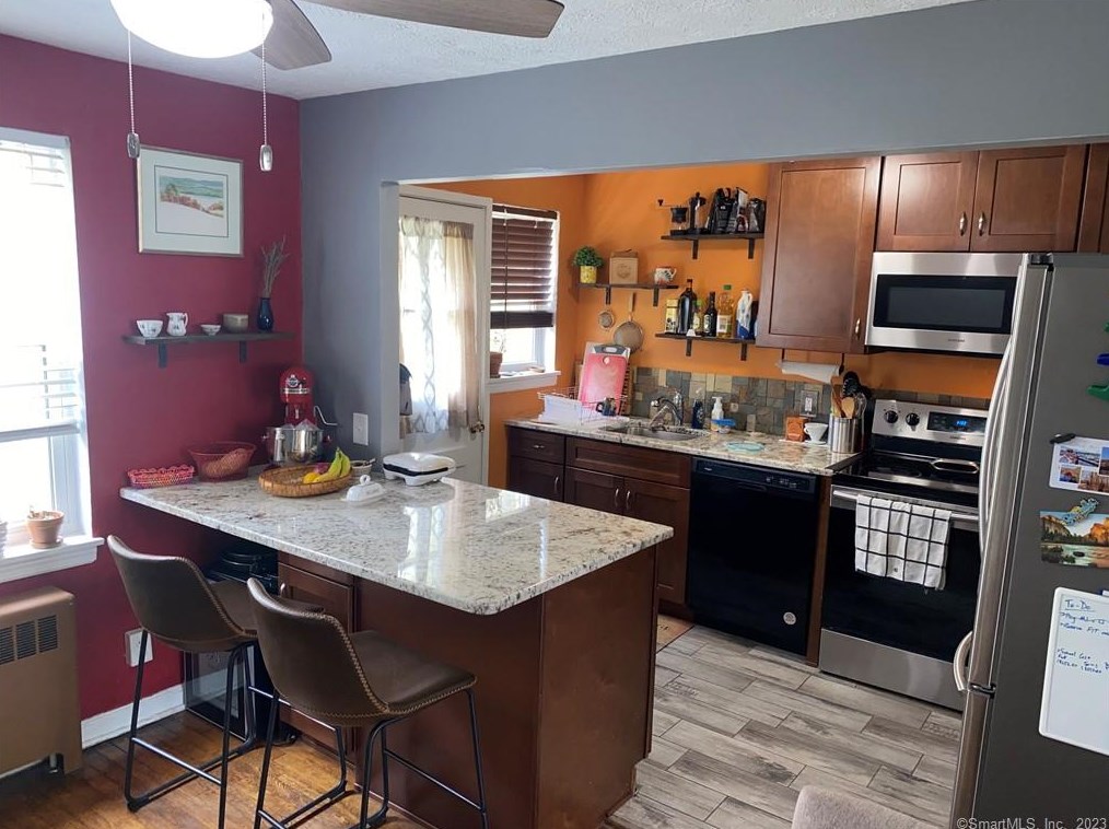 51 Arnold Way Unit 51, Hartford, CT