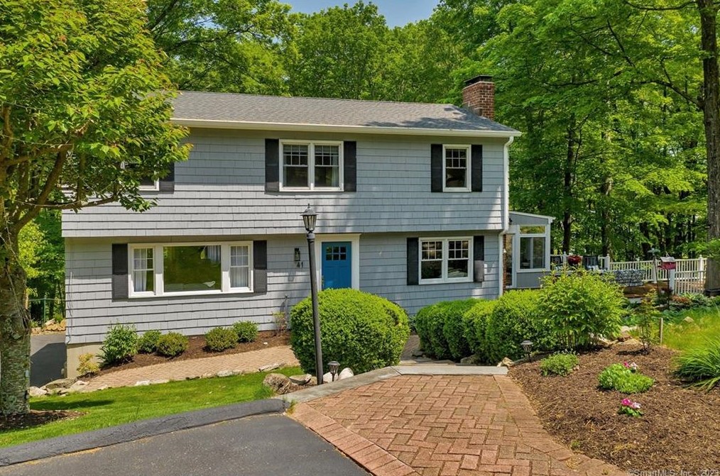 41 Virginia Ct, Ridgefield, CT 06877