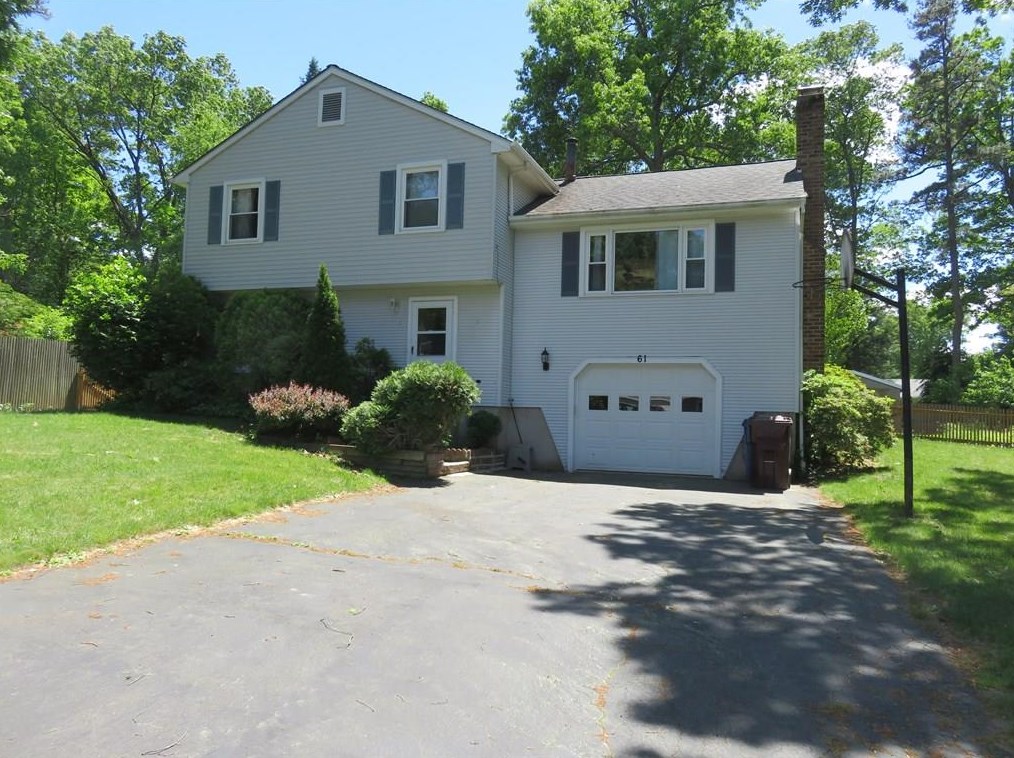 61 Lake Garda Dr, Unionville, CT 06085