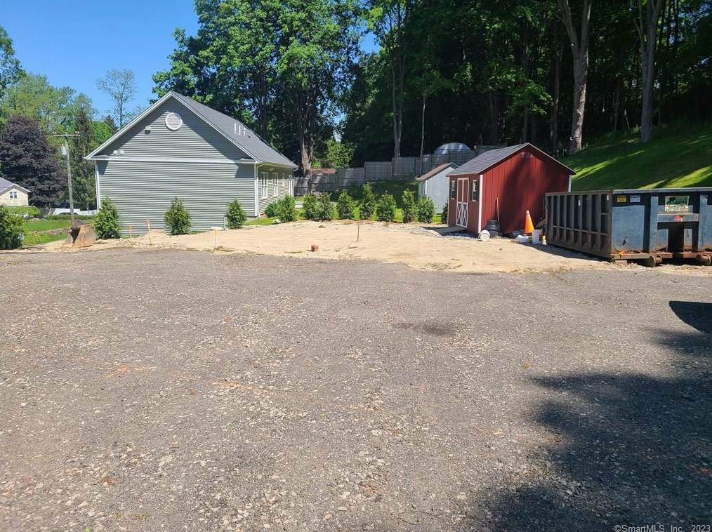 40 Judd Ave, Bethel, CT 06801