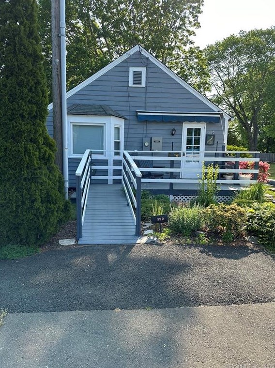 88 Grove St #88d, Clinton, CT 06413