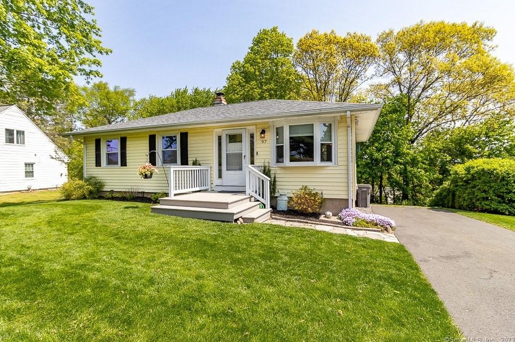 97 Morning Mist Rd, Union City, CT 06770-3522