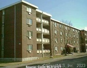 80 Claudia Dr #460, New Haven, CT 06516