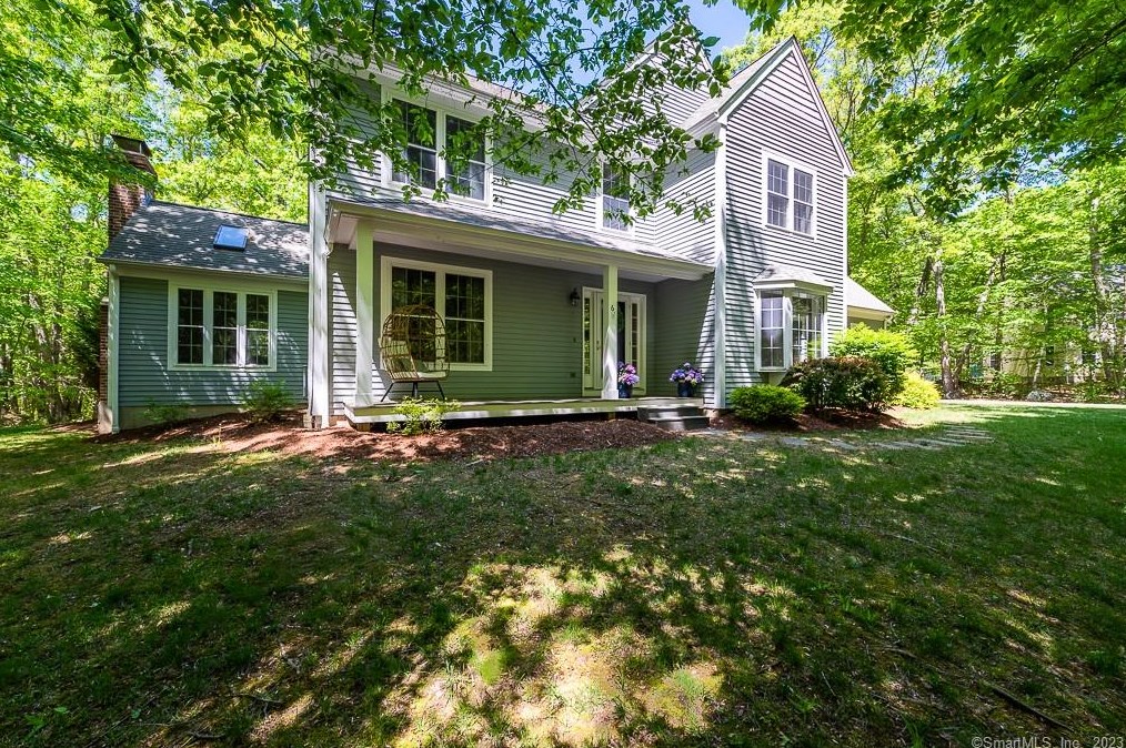 6 Lonicera Ct, Lyme, CT 06371