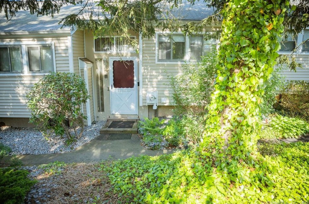 130 Shepards Knoll #130, New Haven, CT 06514
