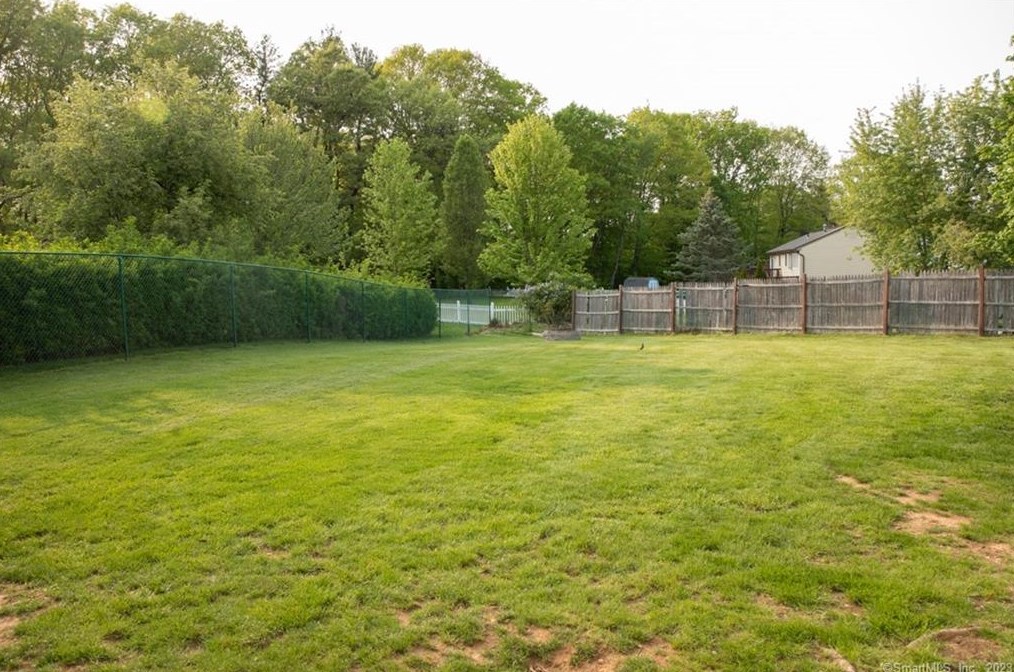 87 Fairway Dr, Meriden, CT 06450
