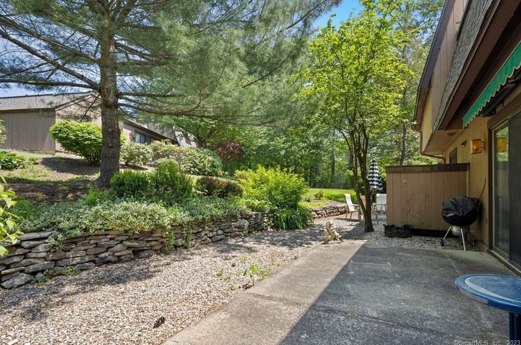 151 Mallard Dr, Avon CT  06001-4562 exterior
