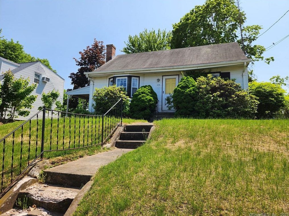 536 Middle Turnpike W, Manchester, CT 06040