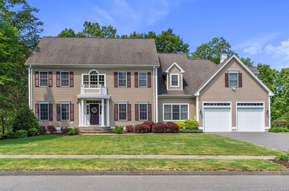 25 Hanover Fields Rd, Glastonbury, CT 06033