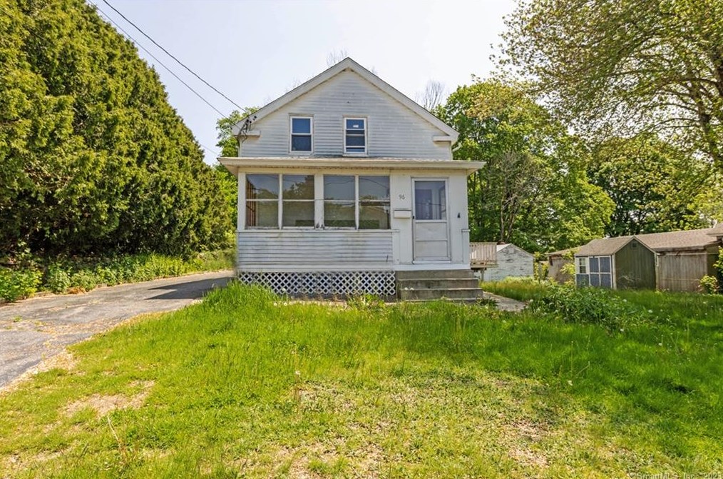 96 Halls Hill Rd, Colchester, CT 06415