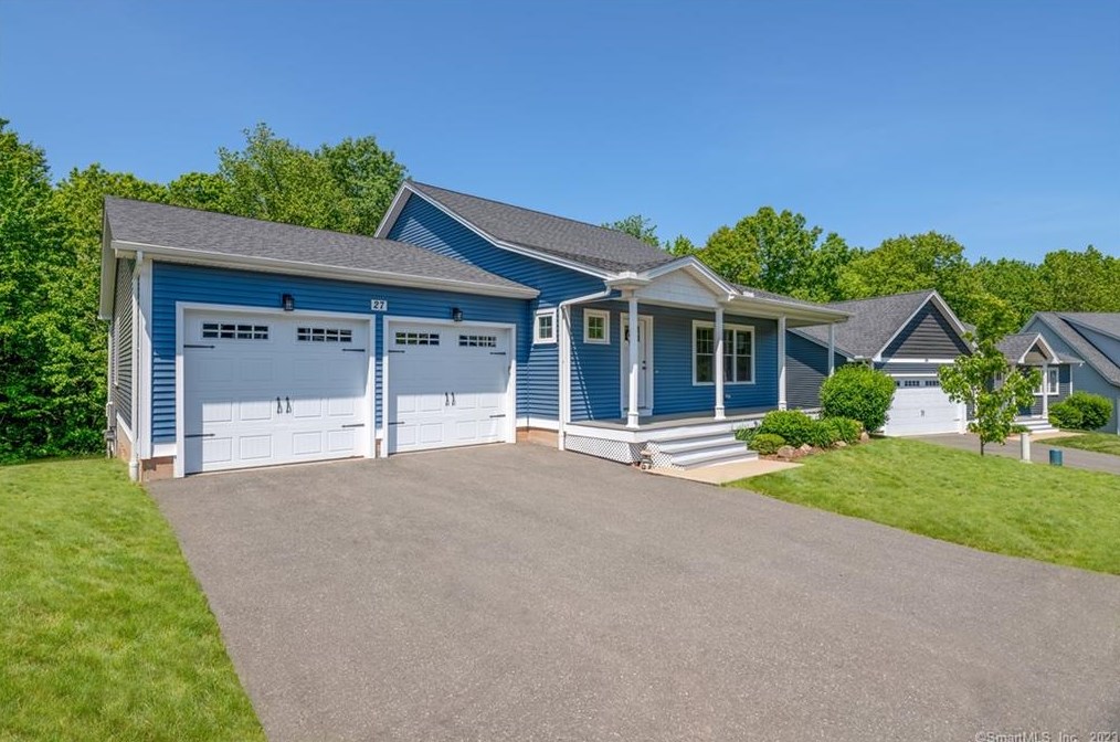 27 Chapman Chase #27, Windsor Locks, CT 06096