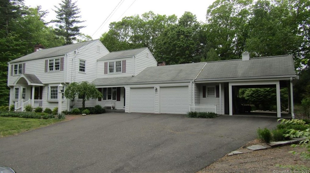 11 Westridge Dr, Simsbury, CT 06070-2923