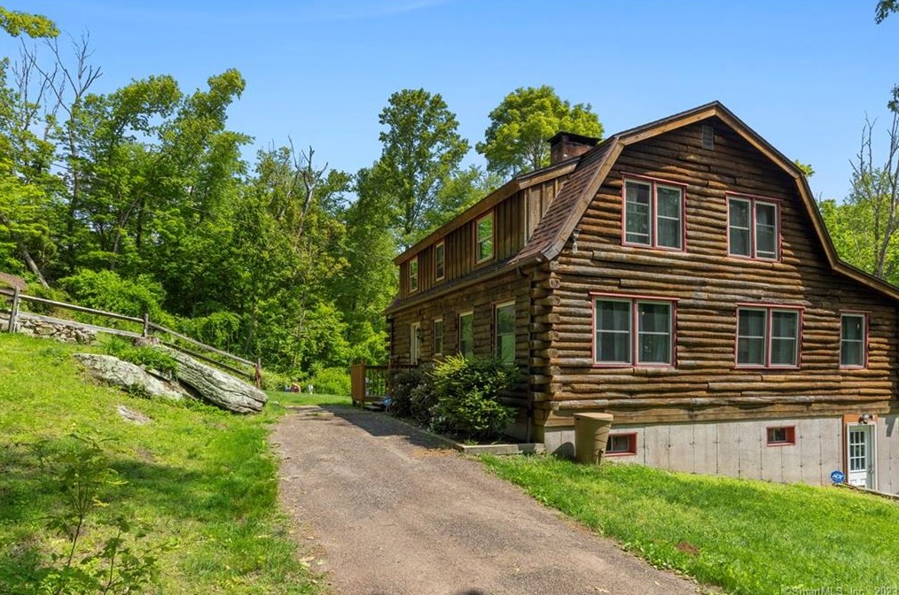 20 Isleib Rd, East Hampton, CT 06447