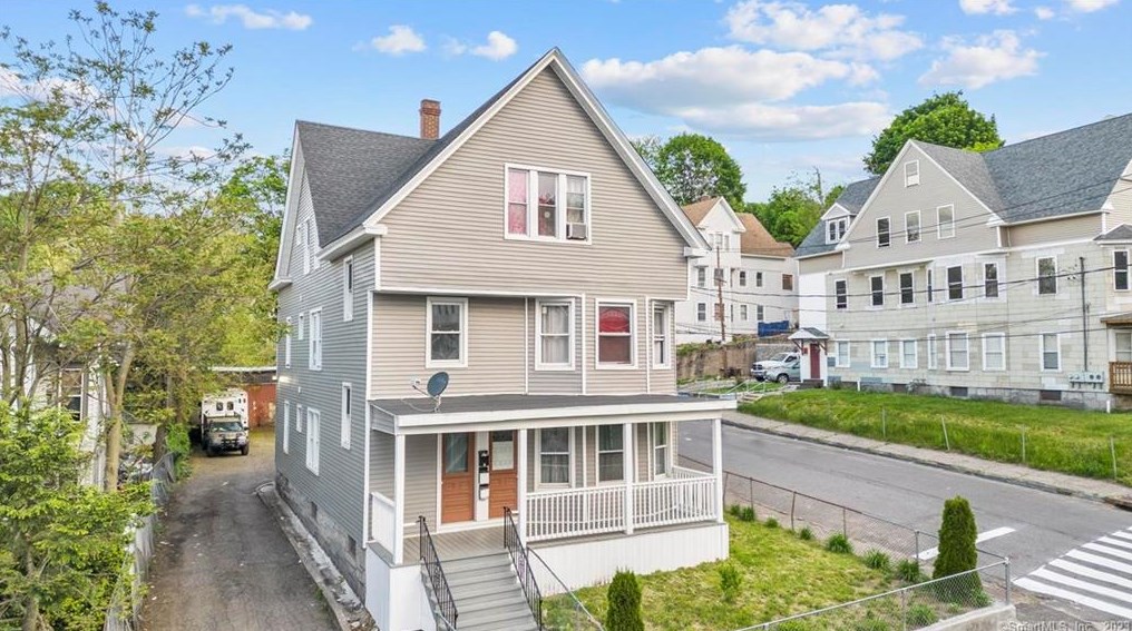 165 Walnut St, Waterbury, CT 06704
