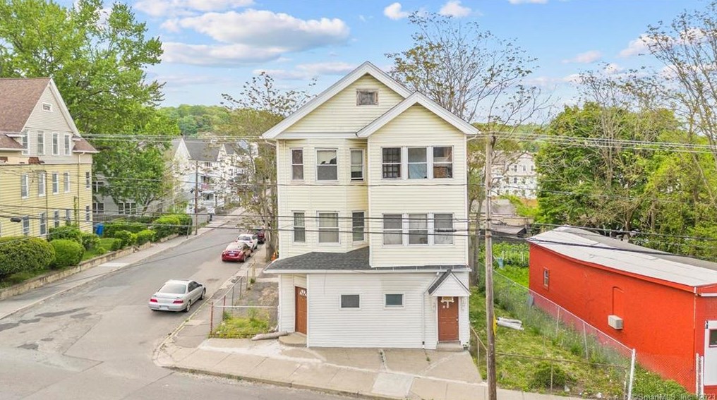 222 Walnut St, Waterbury, CT 06704