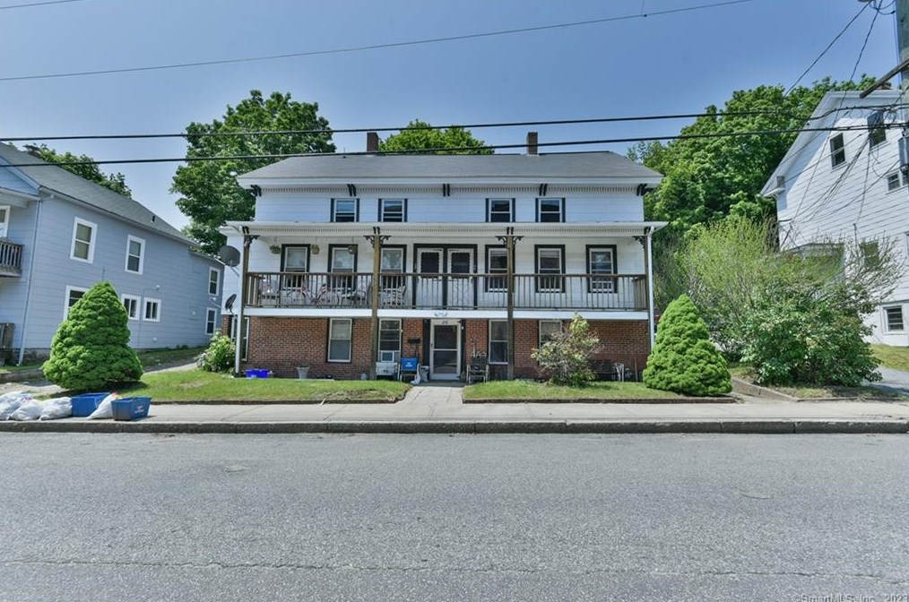 26 Marshall St, Putnam, CT 06260