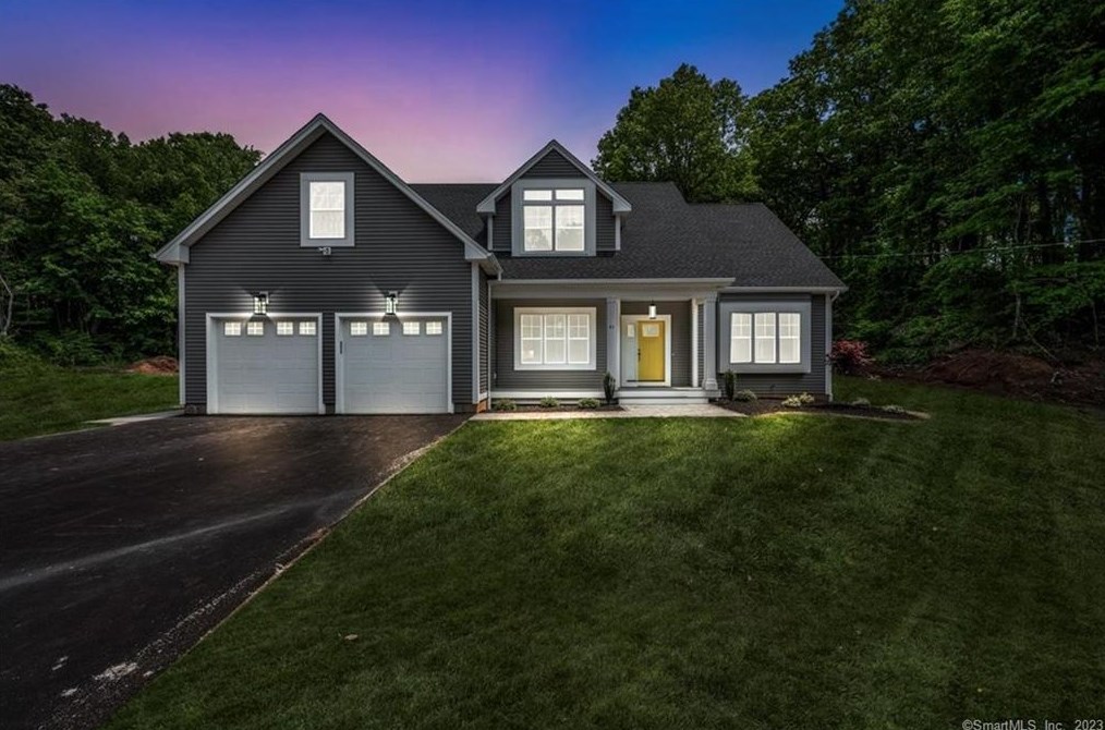 43 Shadow Ln, Cromwell CT  06416-1422 exterior