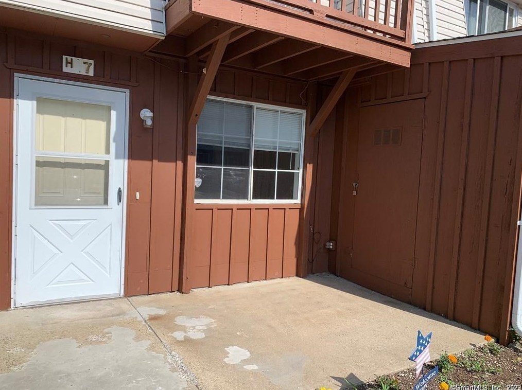330 Short Beach Rd #h7, New Haven, CT 06512