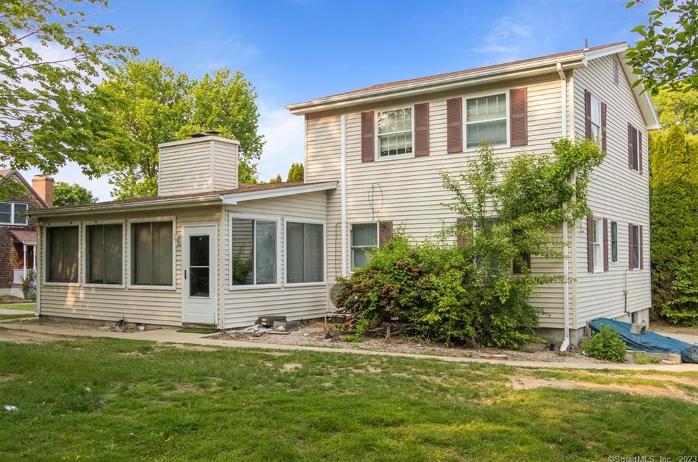 32 Sea View Ave, Niantic, CT 06357