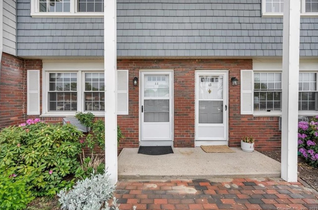 25 Riverside Dr #a4, Clinton, CT 06413