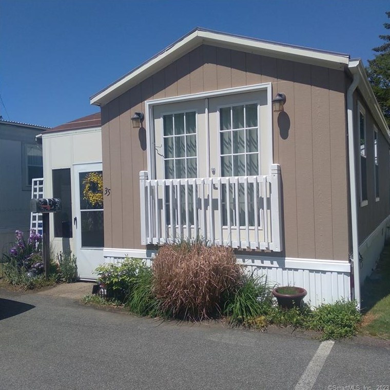 35 Sunny Acres, Wallingford, CT 06492