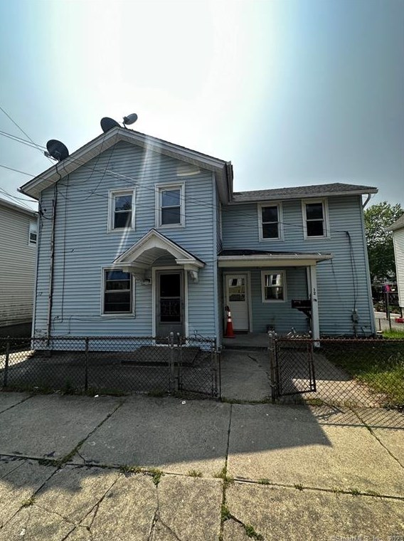 12 Smith St #1st, Derby, CT 06418