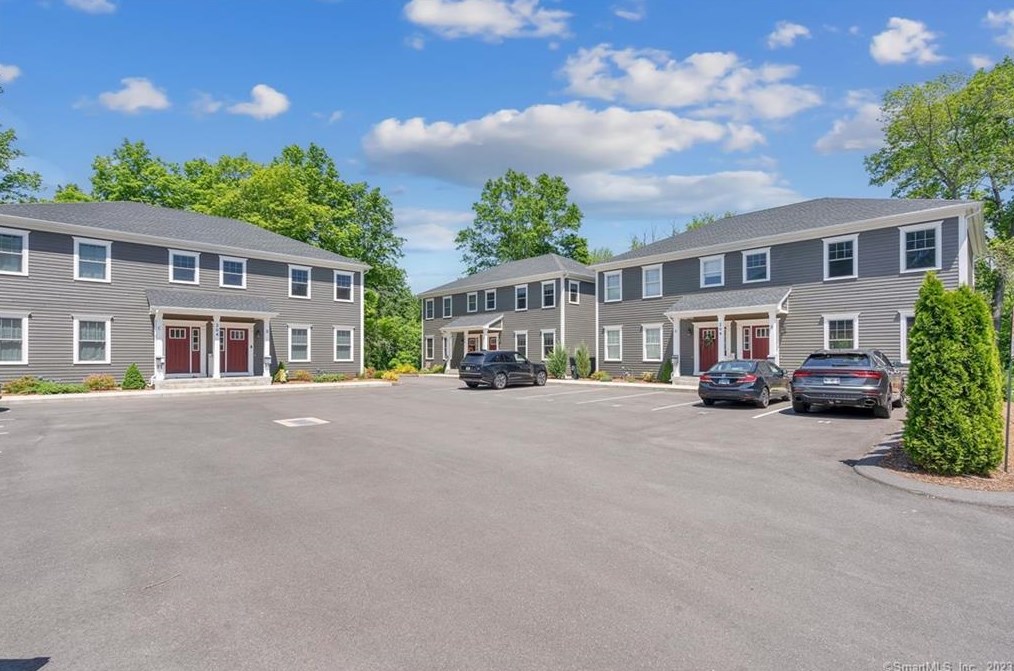 204 Mountain Rd #h, Suffield, CT 06078