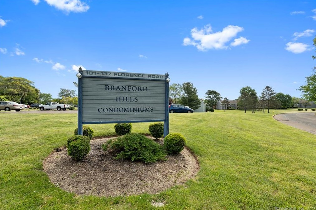 105 Florence Rd #1a, Branford, CT 06405