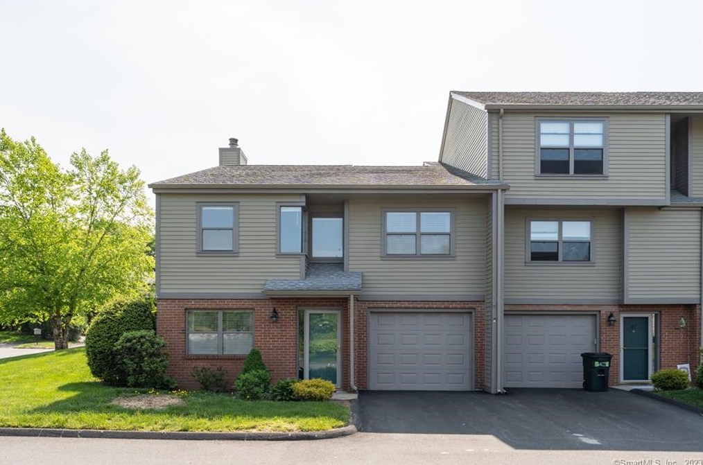 181 Metacomet Dr #181, Meriden, CT 06450
