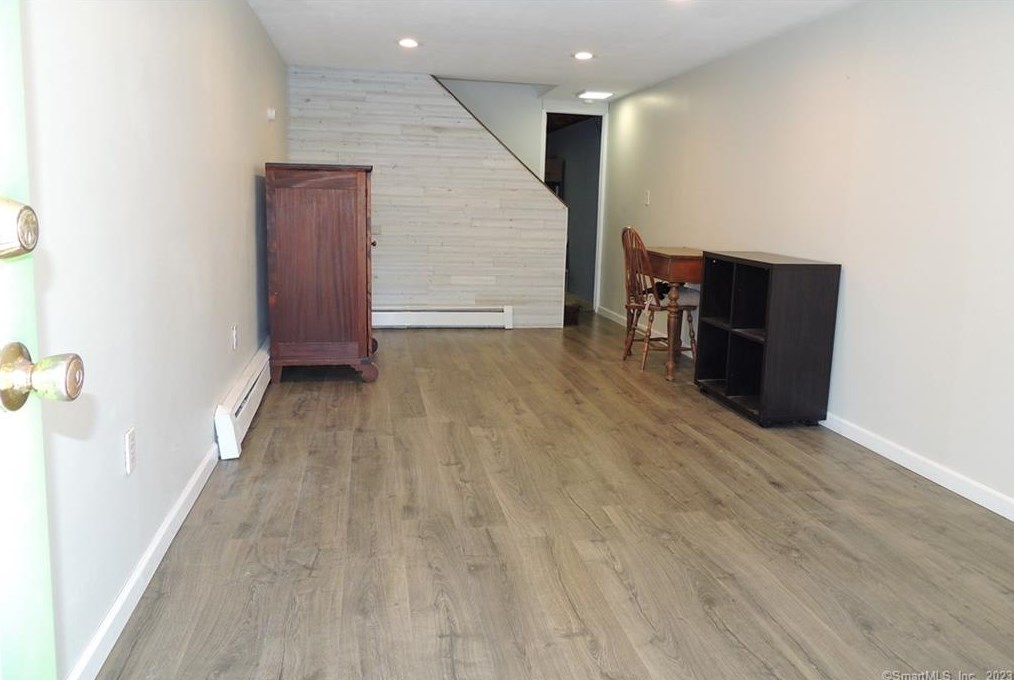 512 Merrow Rd, Tolland CT  06084-3955 exterior