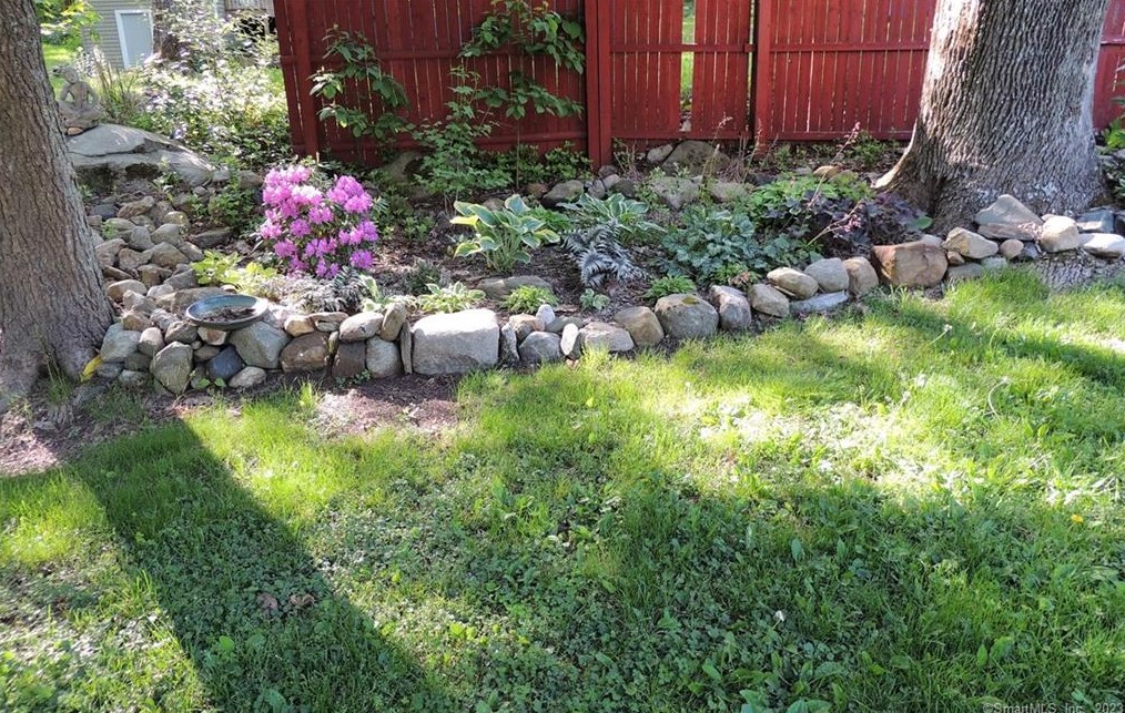 512 Merrow Rd, Tolland CT  06084-3955 exterior