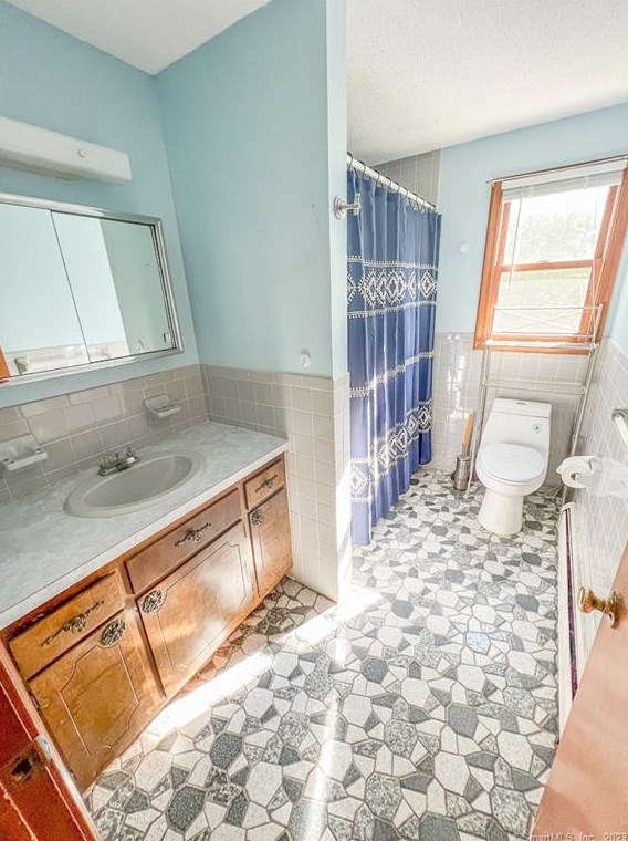 40 Santo Ct, New Britain, CT 06053
