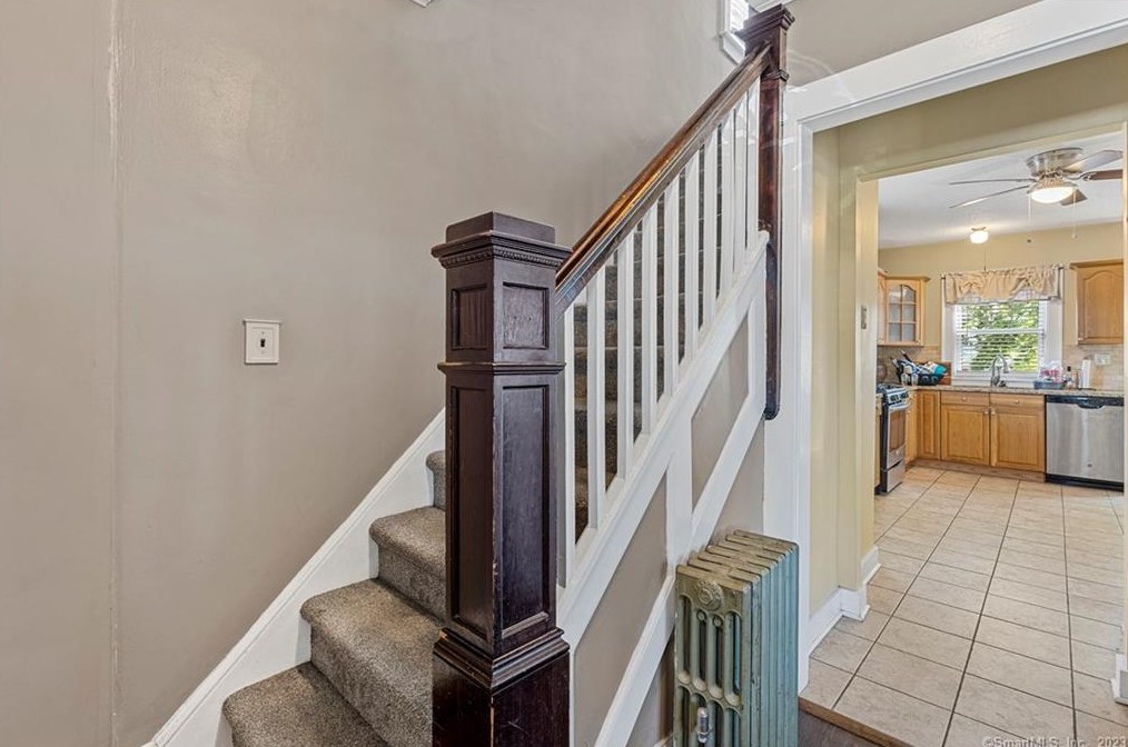 29 Duane Rd, New Haven, CT 06514